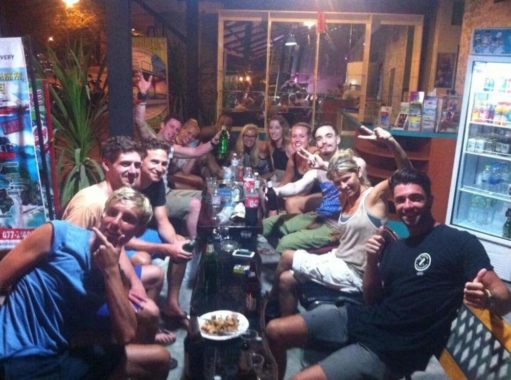 Bigboss Hostel Thong Sala Bagian luar foto