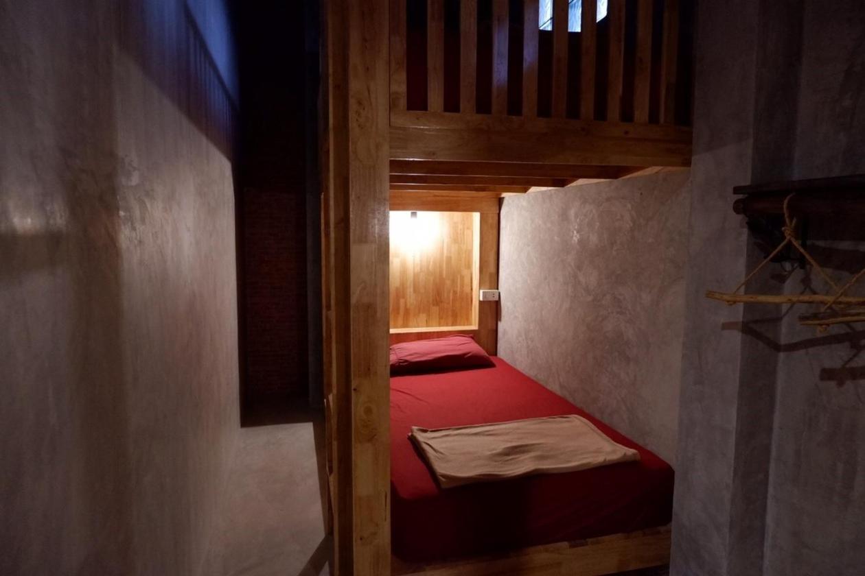 Bigboss Hostel Thong Sala Bagian luar foto